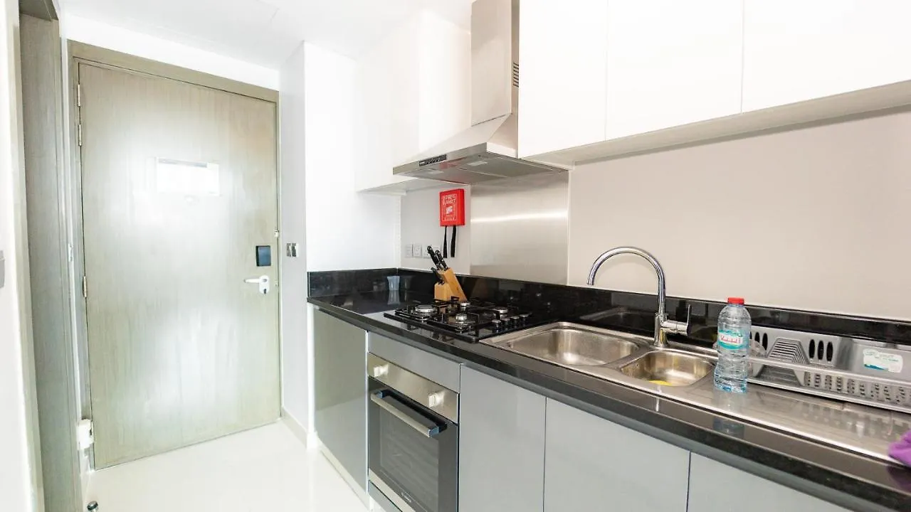 Sleek Studio In Business Bay With Canal View Business Bay, Ντουμπάι Διαμέρισμα
