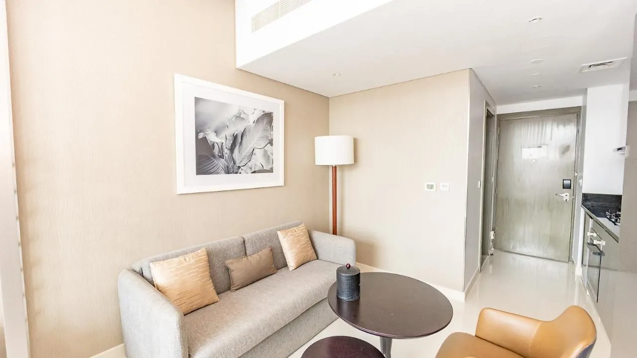 Sleek Studio In Business Bay With Canal View Business Bay, Ντουμπάι 0*,