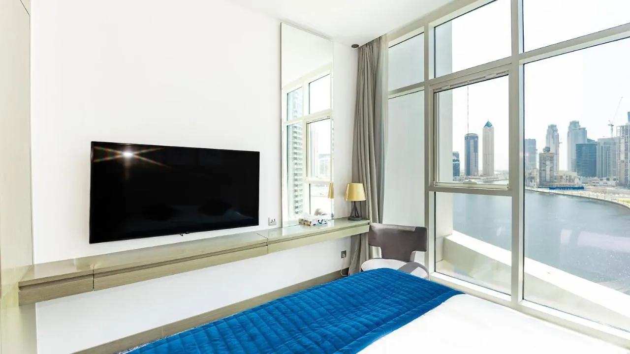 Sleek Studio In Business Bay With Canal View Business Bay, Ντουμπάι